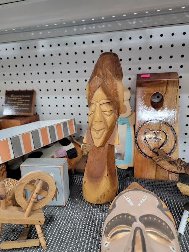 Thrift Store «Good Stuff Thrift», reviews and photos, 543 Lincoln Hwy, Fairless Hills, PA 19030, USA