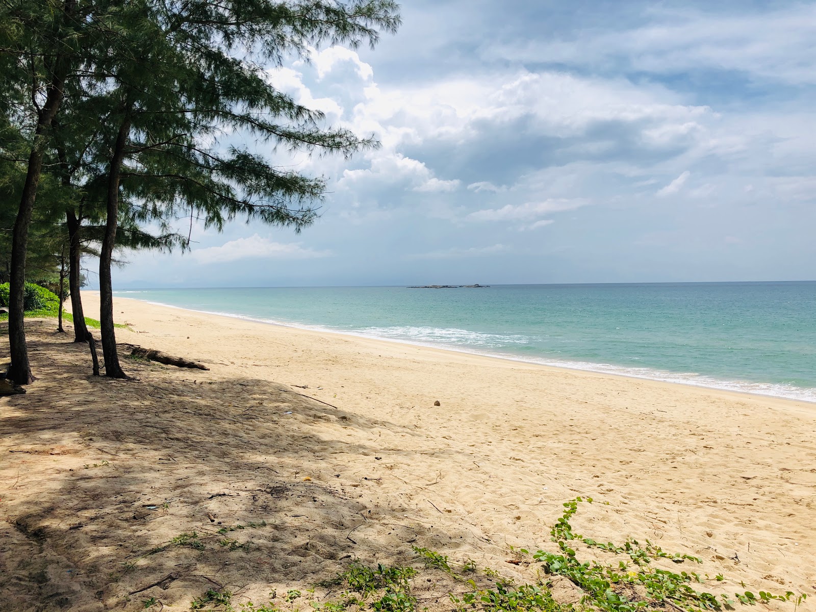 Bor Dan Beach'in fotoğrafı çok temiz temizlik seviyesi ile
