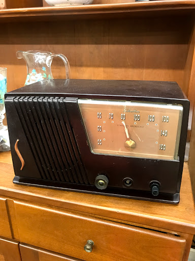 Antique Store «Coronado Antiques Mall», reviews and photos, 1433 S Dixie Fwy, New Smyrna Beach, FL 32168, USA