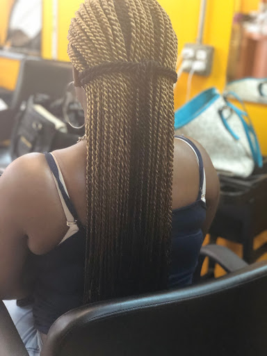 Beauty Salon «Amina African Hair Braiding», reviews and photos, 113 S Tennessee Ave, Atlantic City, NJ 08401, USA