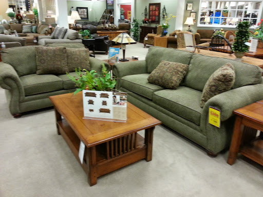 Furniture Store «Raymour & Flanigan Furniture and Mattress Outlet», reviews and photos, 2424 Lincoln Hwy, Langhorne, PA 19047, USA