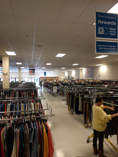 Thrift Store «Amvets Thrift Stores», reviews and photos, 109 S Seven Oaks Dr, Knoxville, TN 37922, USA