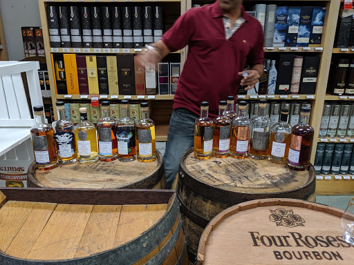 Wine Store «Norfolk Wine & Spirits», reviews and photos, 206 Dedham St, Norfolk, MA 02056, USA