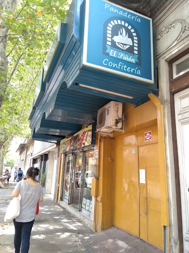 Opiniones de Panadería y Confitería El Piñón en Montevideo - Panadería