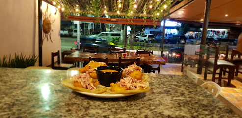 EL FOGON DEL MESQUITE tacos , chelas y sushis - Priv. Francisco I. Madero 236, Chapala Centro, 45900 Chapala, Jal., Mexico