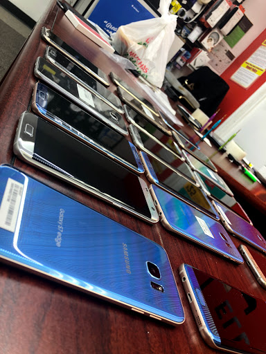 Cell Phone Store «Cell Repair», reviews and photos, 12579 Richmond Ave, Houston, TX 77082, USA