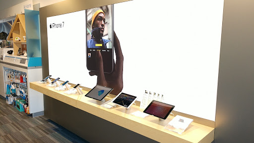 Telephone Company «U.S. Cellular», reviews and photos, 905 25th Ave, Coralville, IA 52241, USA