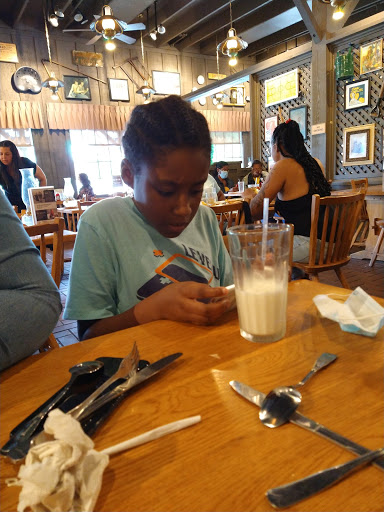 American Restaurant «Cracker Barrel Old Country Store», reviews and photos, 238 Enterprise Dr, Rocky Mount, NC 27804, USA