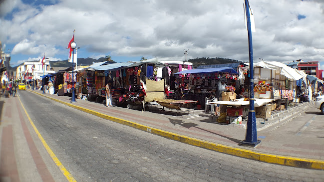 C. Vicente Ramon Roca 11-07, Otavalo 100450, Ecuador
