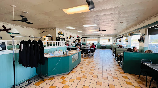 Wilbert Cafe & El Toro Lounge