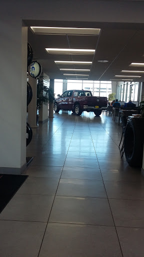 Used Car Dealer «Mac Haik Chrysler Dodge Jeep Ram», reviews and photos, 12111 Katy Fwy, Houston, TX 77079, USA