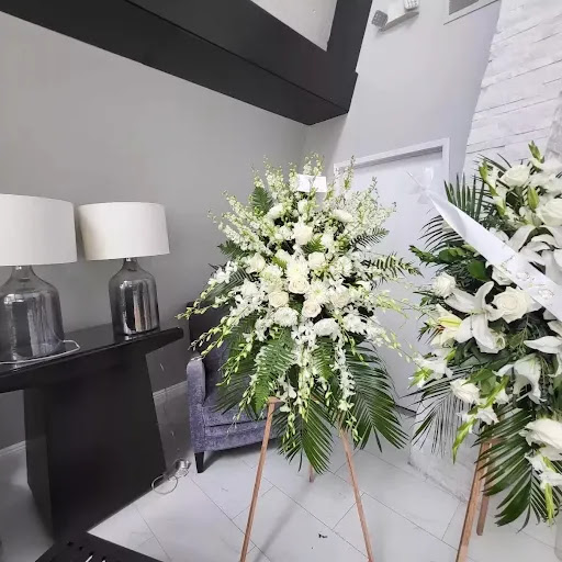 Florist «Parisian Florist», reviews and photos, 7528 Sunset Blvd, Los Angeles, CA 90046, USA