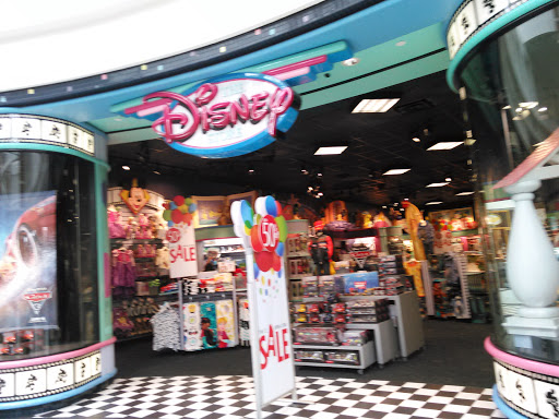 Toy Store «Disney Store», reviews and photos, 550 Brandon Town Center Dr, Brandon, FL 33511, USA