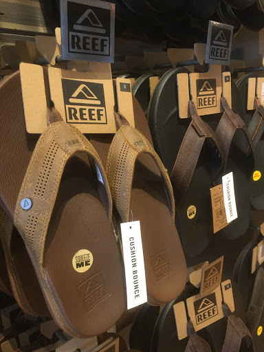 Shoe Store «The Flop Shop - Downtown Melbourne», reviews and photos, 820 E New Haven Ave, Melbourne, FL 32901, USA