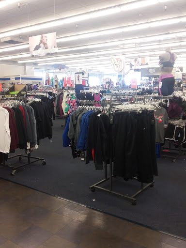 Sporting Goods Store «Big 5 Sporting Goods - Sunnyvale», reviews and photos, 721 Sunnyvale Saratoga Rd, Sunnyvale, CA 94087, USA