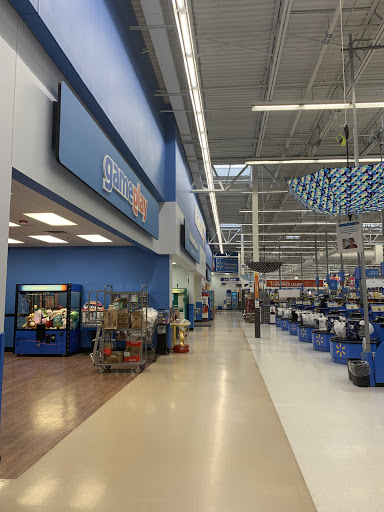 Department Store «Walmart Supercenter», reviews and photos, 300 Iowa Speedway Dr, Newton, IA 50208, USA