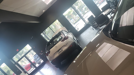 Car Dealer «Hodges Mazda at the Avenues», reviews and photos, 10681 Philips Hwy, Jacksonville, FL 32256, USA