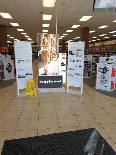Shoe Store «Famous Footwear», reviews and photos, 1140 Harter Pkwy, Yuba City, CA 95993, USA