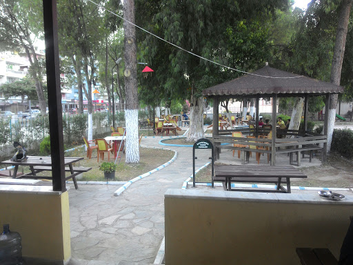 Semaver Aile Çay Bahçesi