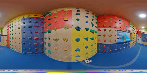 Sporting Goods Store «Gearonimo Sports», reviews and photos, 1401 S 8th St, Colorado Springs, CO 80905, USA