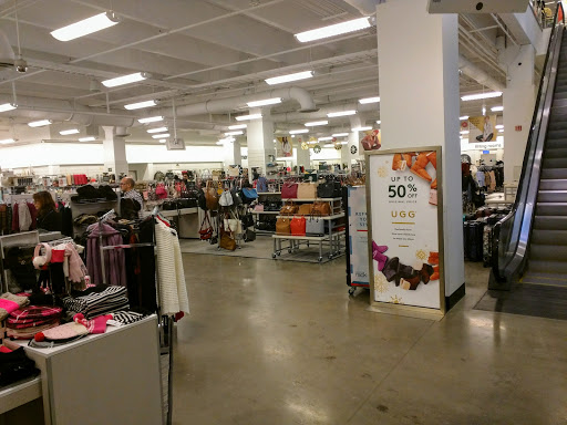 Department Store «Nordstrom Rack Lincoln Park», reviews and photos, 1551 N Sheffield Ave, Chicago, IL 60642, USA