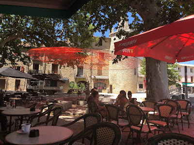 Bar des Touristes à Saint-Martin-de-Londres