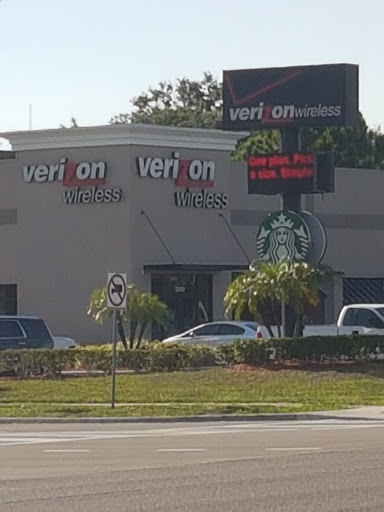 Cell Phone Store «Verizon», reviews and photos, 33830 US Hwy 19 N, Palm Harbor, FL 34684, USA