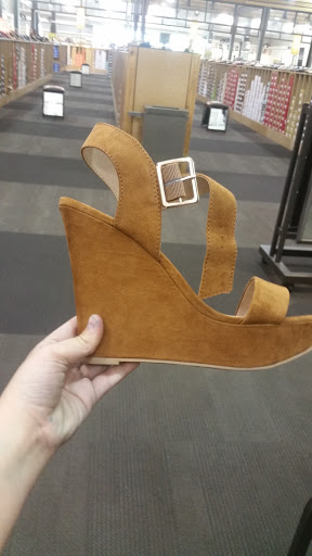 Shoe Store «DSW Designer Shoe Warehouse», reviews and photos, 2100 N Rainbow Blvd, Las Vegas, NV 89108, USA