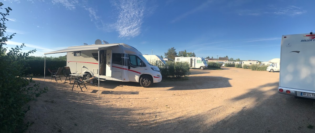 Aire Camping-Cars à Thiel-sur-Acolin (Allier 03)