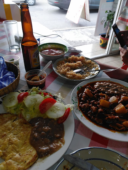 Restaurante Bar Familiar El Sazón de Doña Mary - 54800, Camino a Rancho Xaltipa 27, Tlaltepan, Cuautitlán, Méx., Mexico