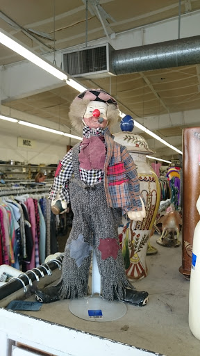 Thrift Store «Red White & Blue Thrift Store», reviews and photos, 19239 SE McLoughlin Blvd, Gladstone, OR 97027, USA