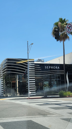 Cosmetics Store «SEPHORA», reviews and photos, 270 N Beverly Dr, Beverly Hills, CA 90210, USA