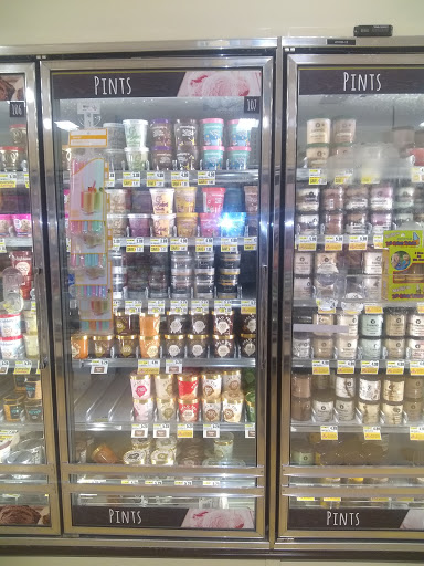 Grocery Store «ShopRite of Parkville», reviews and photos, 2401 Cleanleigh Dr, Parkville, MD 21234, USA