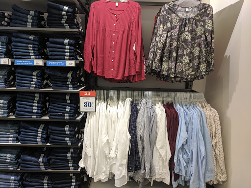 Clothing Store «Old Navy», reviews and photos, 11159 183rd St, Cerritos, CA 90703, USA