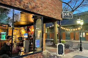 Doe's Eat Place image