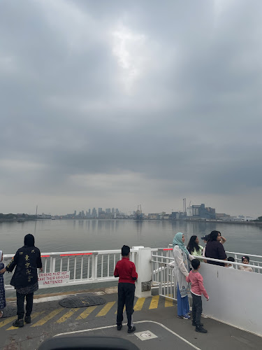 Comments and reviews of Woolwich Ferry