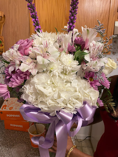 Florist «Howard Beach Florist», reviews and photos, 100-20 159th Ave, Howard Beach, NY 11414, USA