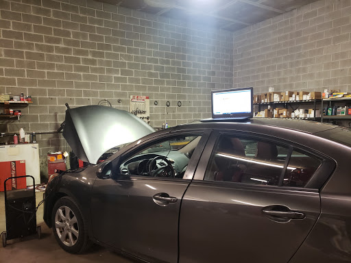 Auto Repair Shop «Cintech Automotive Repair», reviews and photos, 1207 Harvestowne Industrial Dr, St Charles, MO 63304, USA