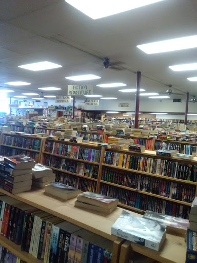 Used Book Store «Book-A-Holic Inc», reviews and photos, 924 S Oliver St, Wichita, KS 67218, USA