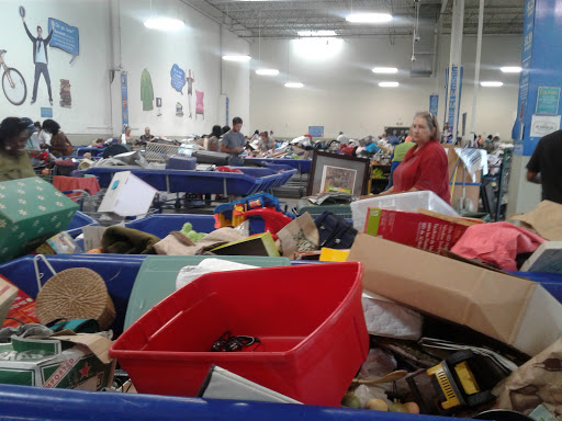 Thrift Store «Goodwill Outlet», reviews and photos, 400 Centerpoint Blvd, New Castle, DE 19720, USA