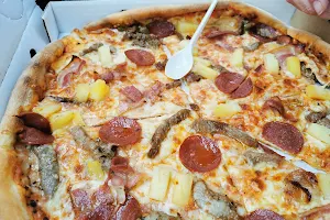 Eufrat Pizza og Grill AS image