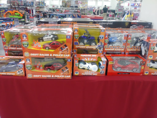 Shopping Mall «The Mall at Whitney Field», reviews and photos, 100 Commercial Rd, Leominster, MA 01453, USA