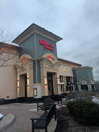 Shopping Mall «Lincolnshire Commons», reviews and photos, 900 Milwaukee Ave, Lincolnshire, IL 60069, USA