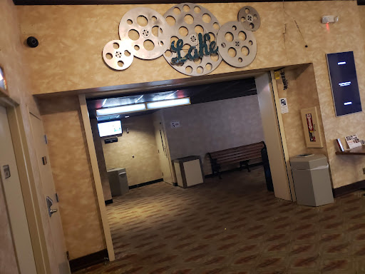 Movie Theater «Lake 8 Movies», reviews and photos, 588 W Tuscarawas Ave, Barberton, OH 44203, USA