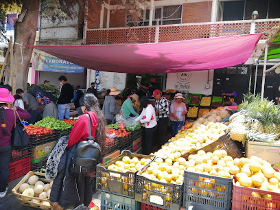 Distribuidora de frutas y verduras 'centenario'