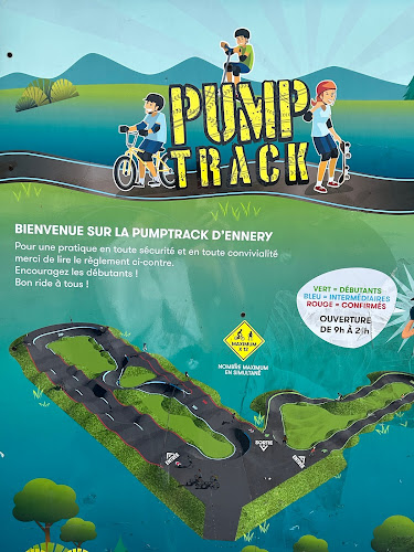 Pumptrack Ennery by bikesolutions.fr à Ennery