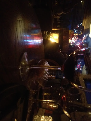 Wine Bar «Vinoteca Wine Bar», reviews and photos, 4921 Hills and Dales Rd NW, Canton, OH 44708, USA