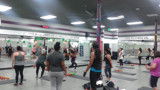 Health Club «Crunch - Stockton», reviews and photos, 1155 E March Ln, Stockton, CA 95210, USA