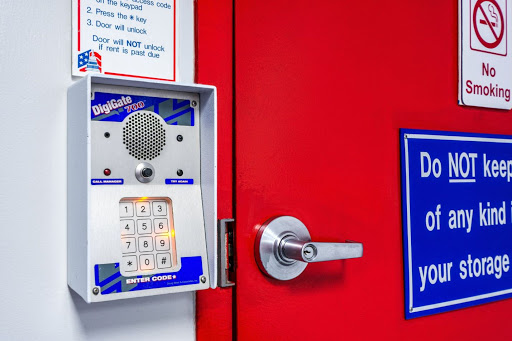 Self-Storage Facility «National Storage Centers - Southfield», reviews and photos, 21940 W 8 Mile Rd, Southfield, MI 48075, USA