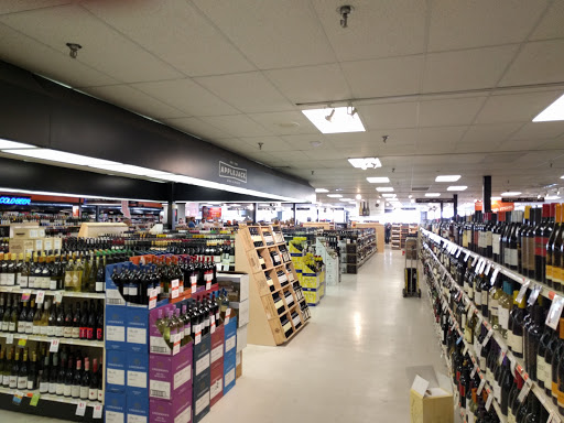 Liquor Store «Applejack Wine & Spirits», reviews and photos, 3320 Youngfield St, Wheat Ridge, CO 80033, USA